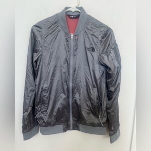 NEW The North Face WINDWALL Wmns XS Windbreaker Jacket Mesh lined Grey Metallic
